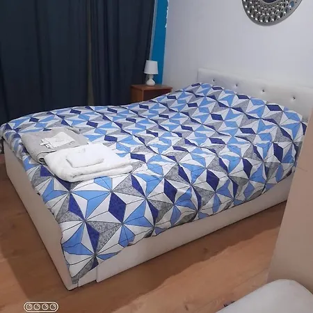 Beautiful 1 Bedroom Ground Floor With Shared Bathroom London Exterior foto
